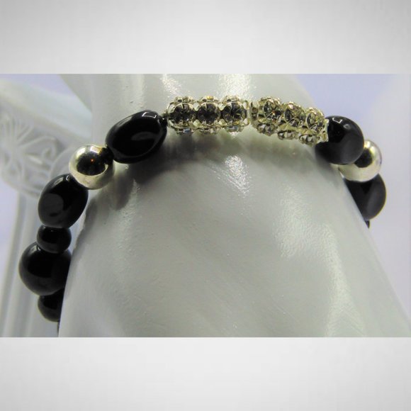 Black and Silver Beaded Jewelry Set - Picture 4 of 5